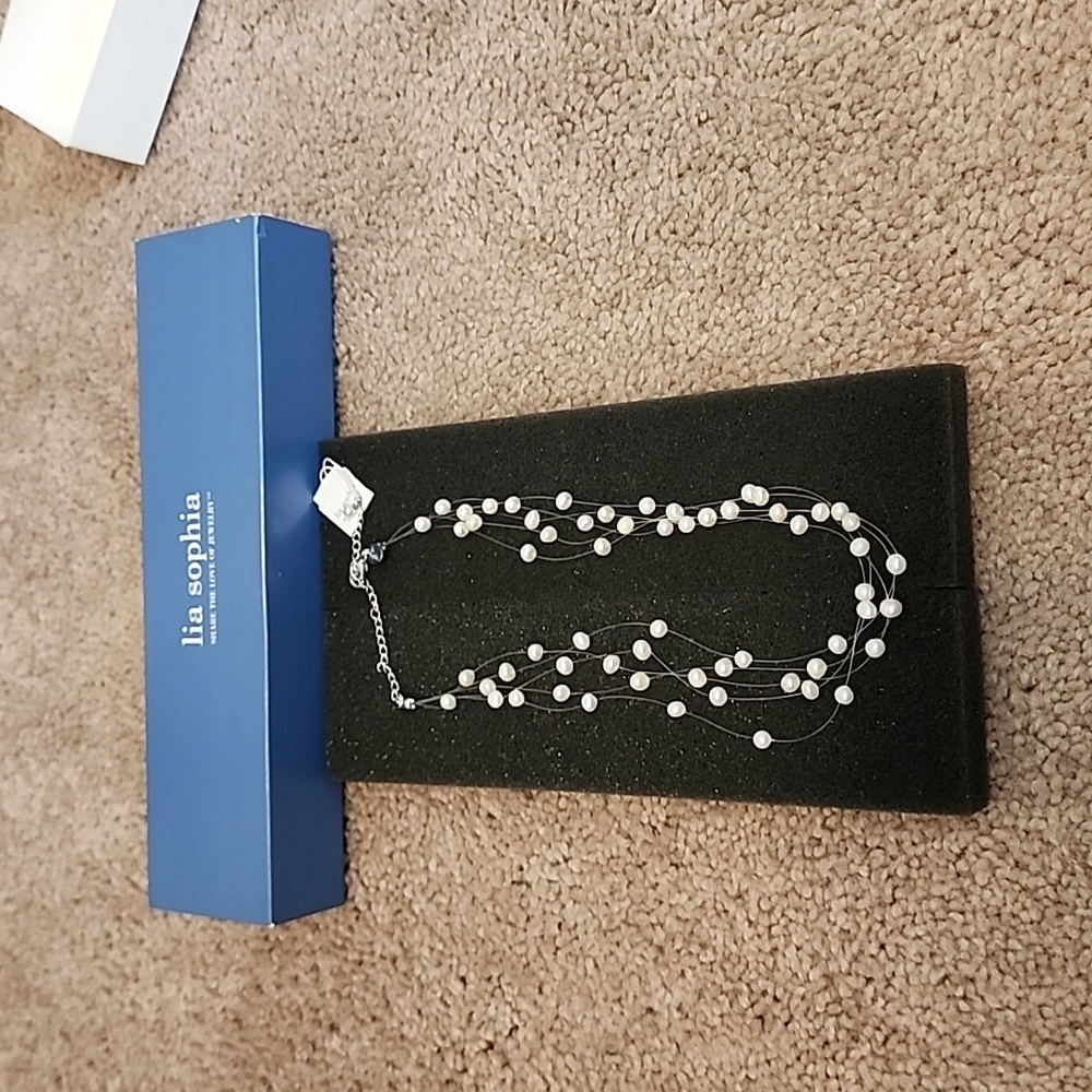 Lia Sophia necklace